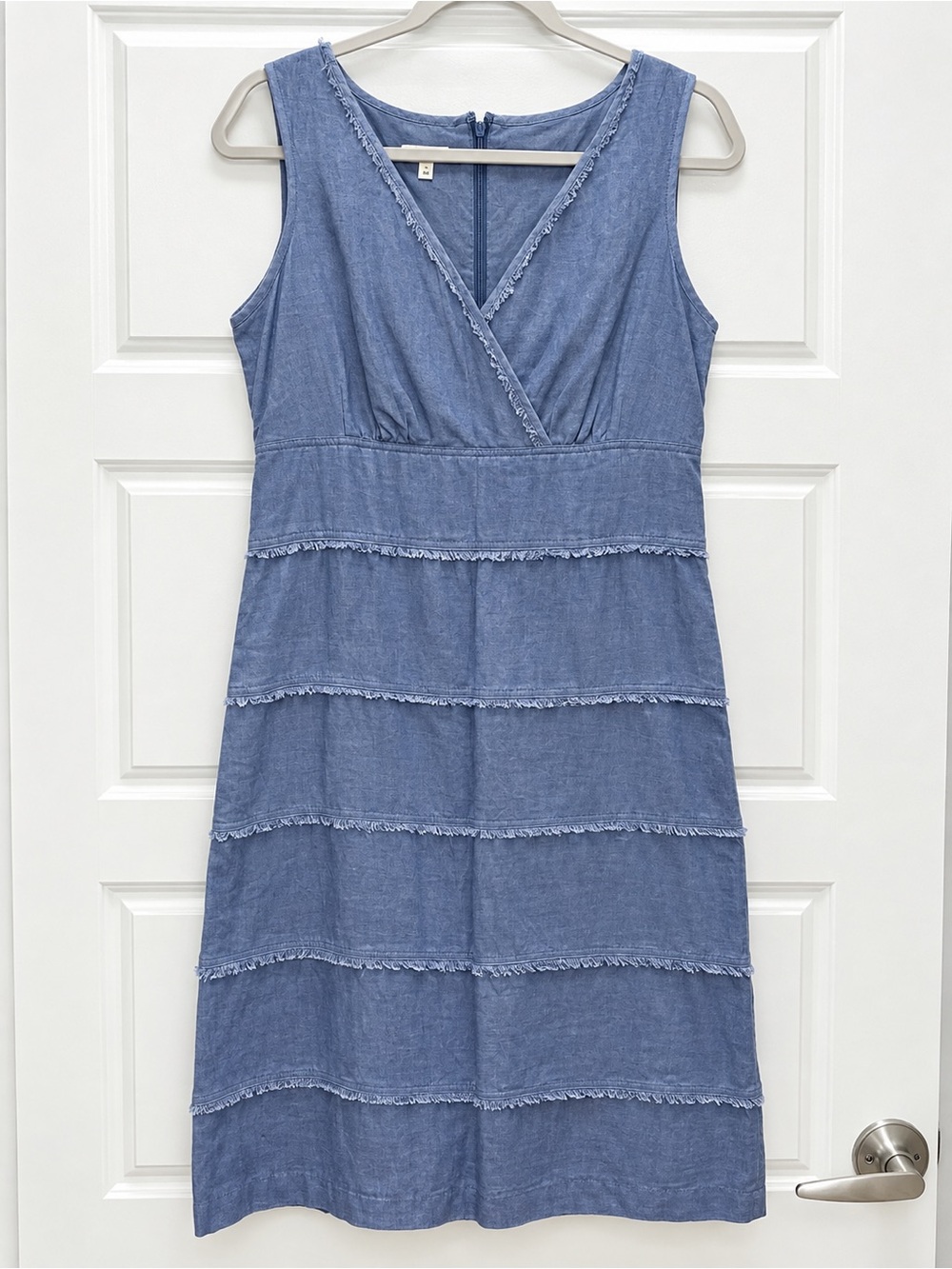 Sleeveless Chambray V-Neck Women’s Dress - Blue